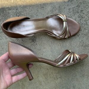 Naturalizer strappy multi-color heels in size 8.5